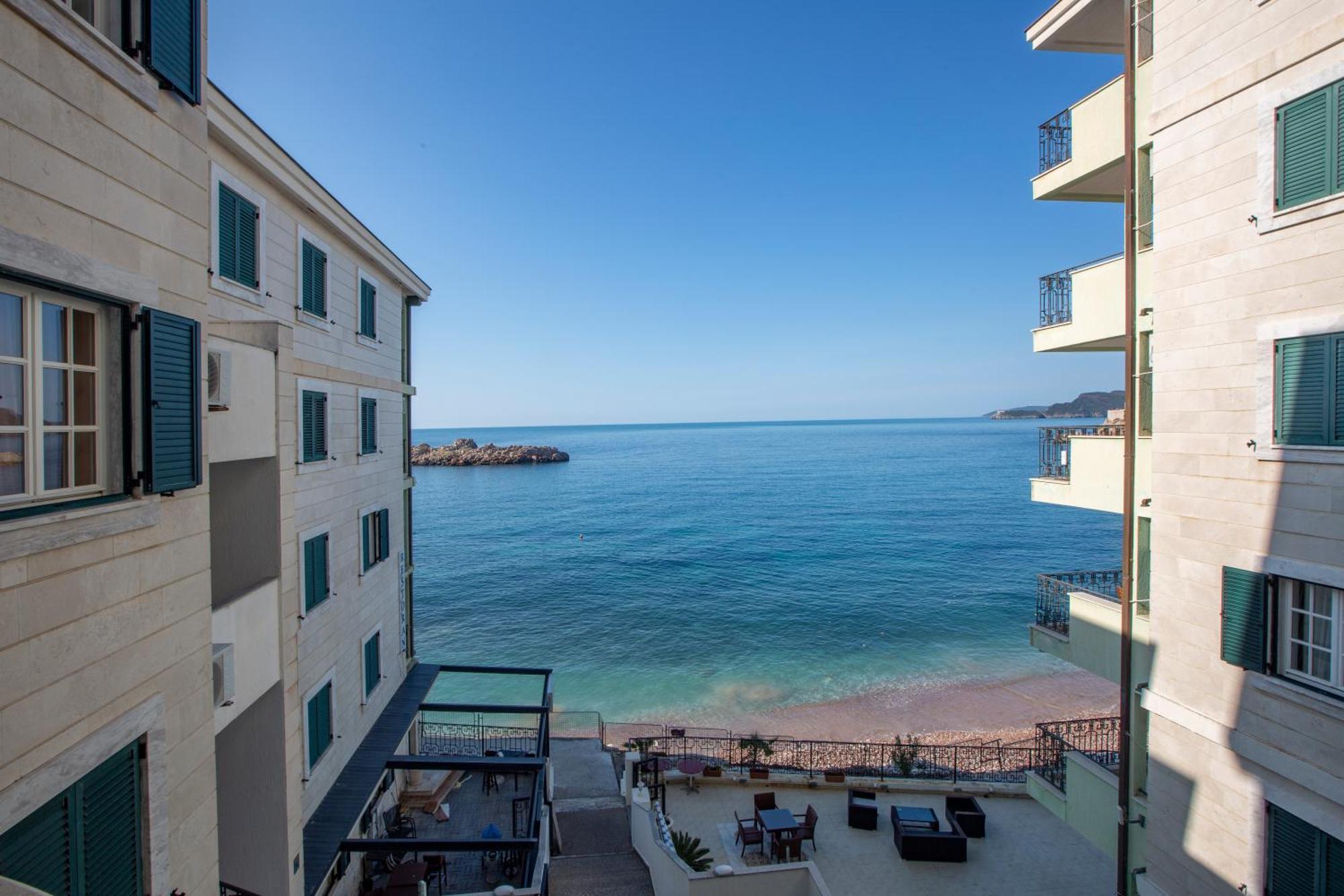 Montesan Luxury Apartment Beach Front Sveti Stefan Exterior photo