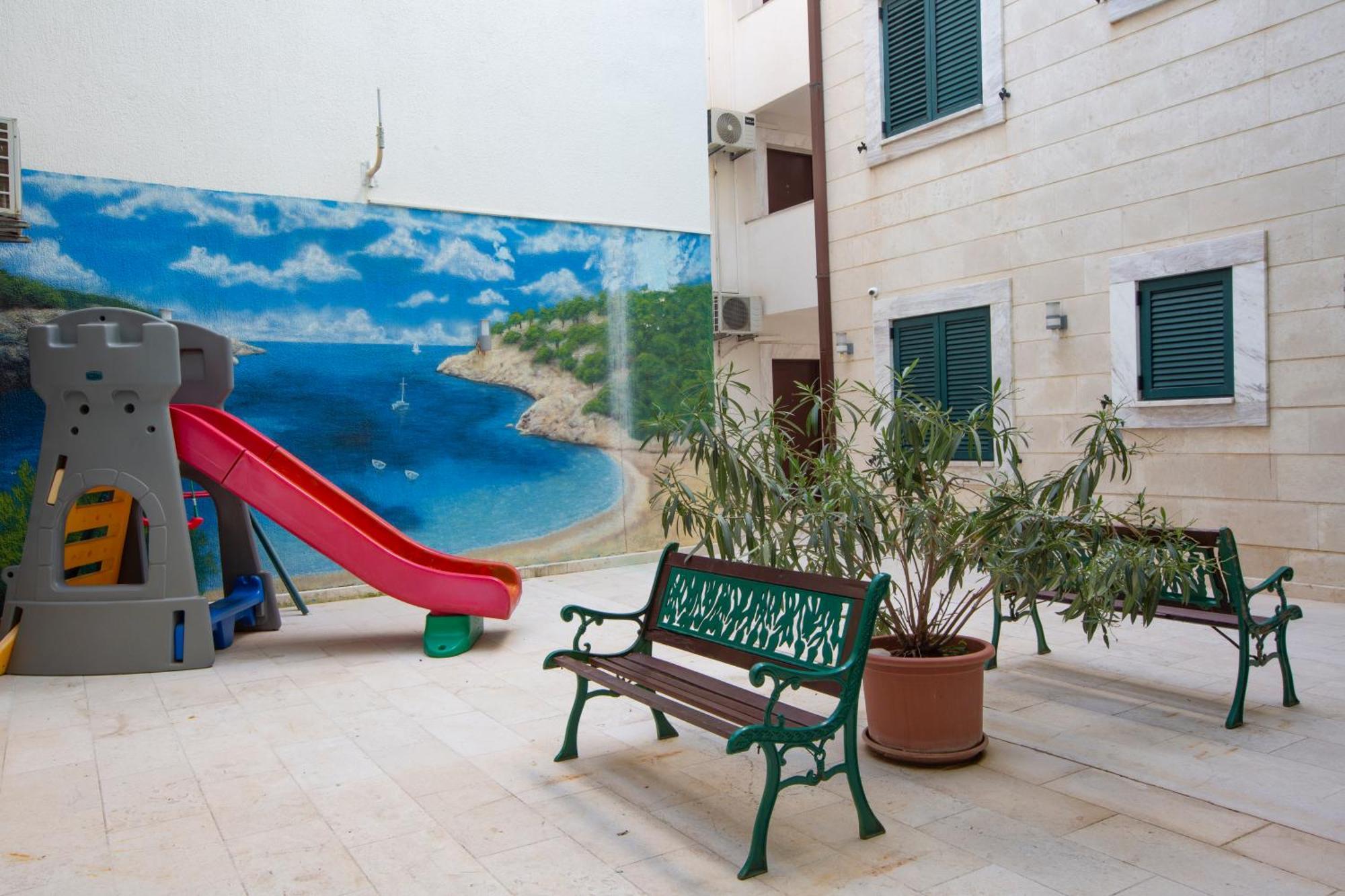 Montesan Luxury Apartment Beach Front Sveti Stefan Exterior photo