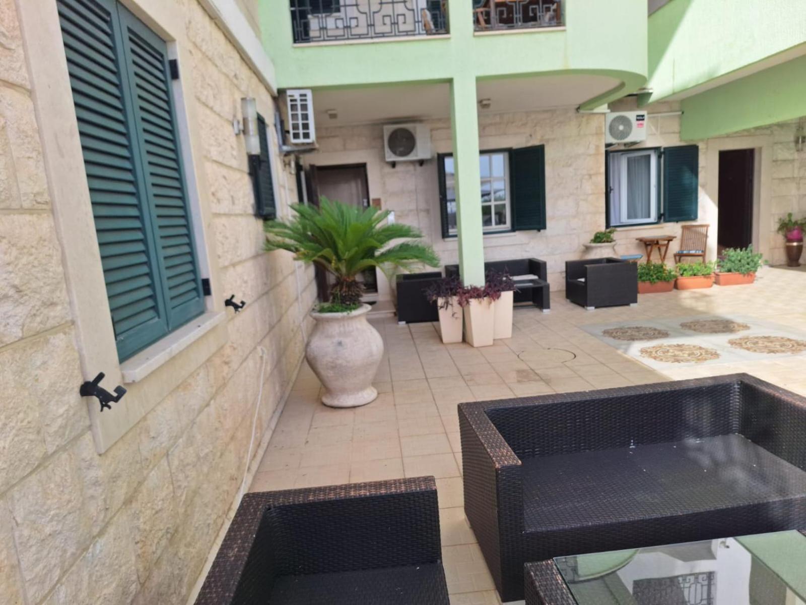 Montesan Luxury Apartment Beach Front Sveti Stefan Exterior photo