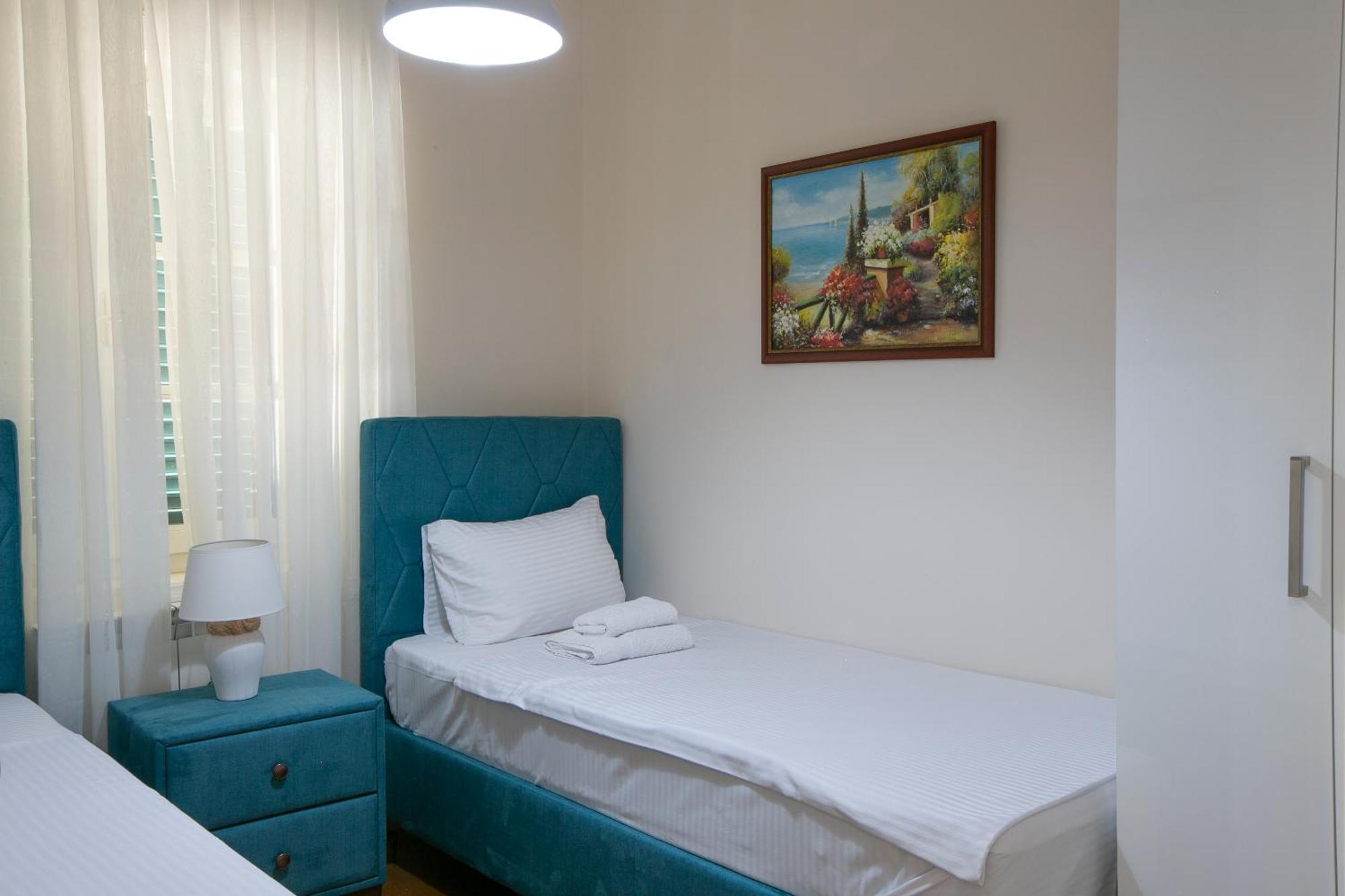 Montesan Luxury Apartment Beach Front Sveti Stefan Exterior photo