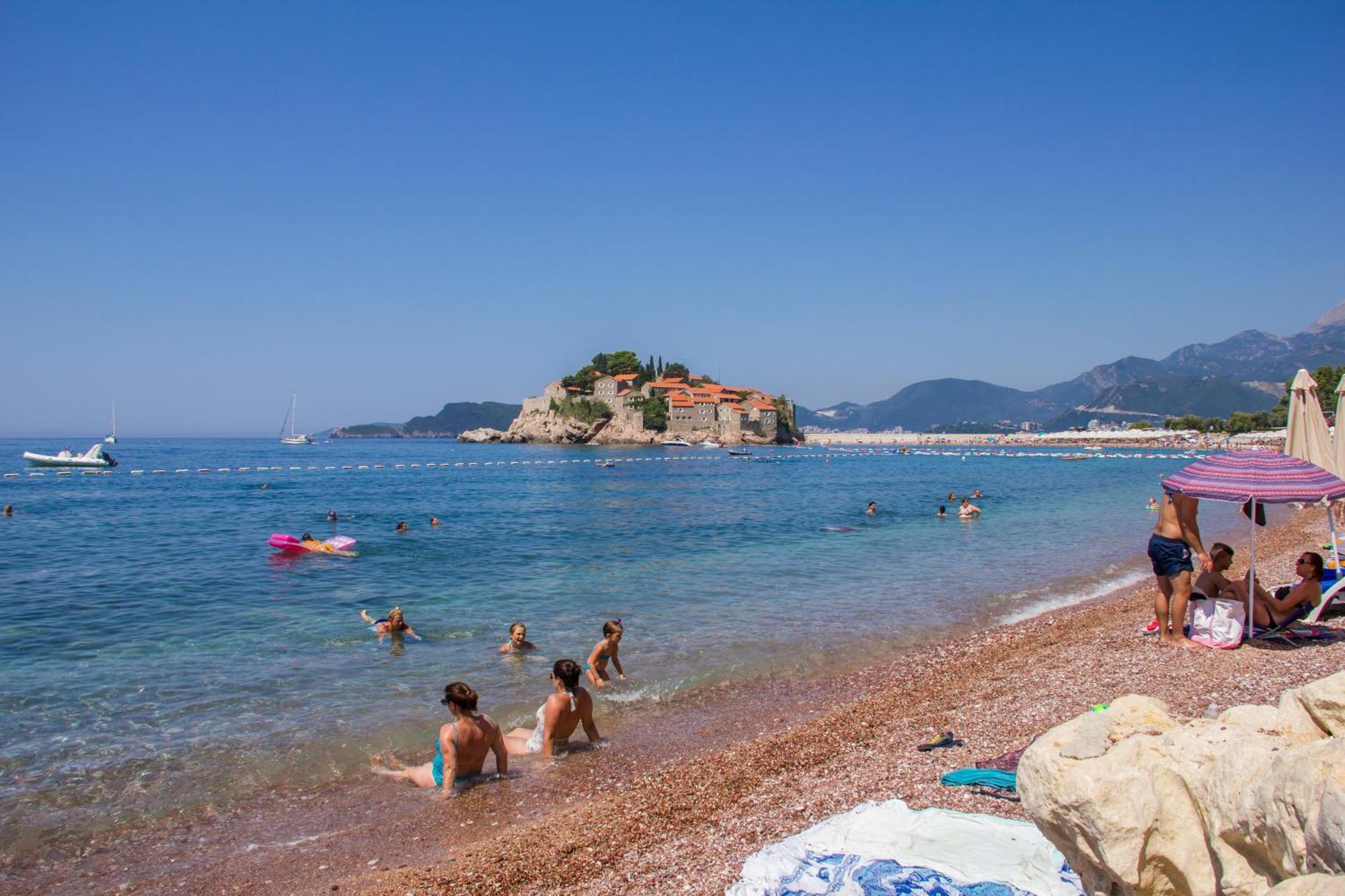 Montesan Luxury Apartment Beach Front Sveti Stefan Exterior photo