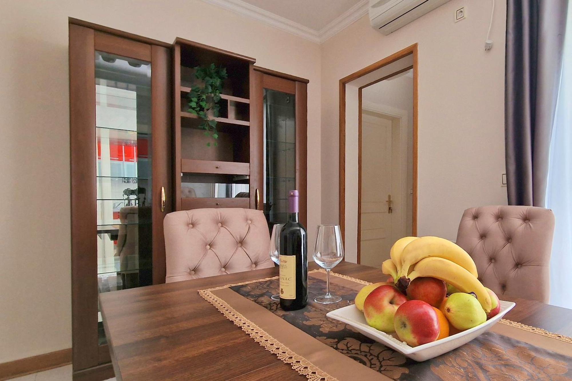 Montesan Luxury Apartment Beach Front Sveti Stefan Exterior photo